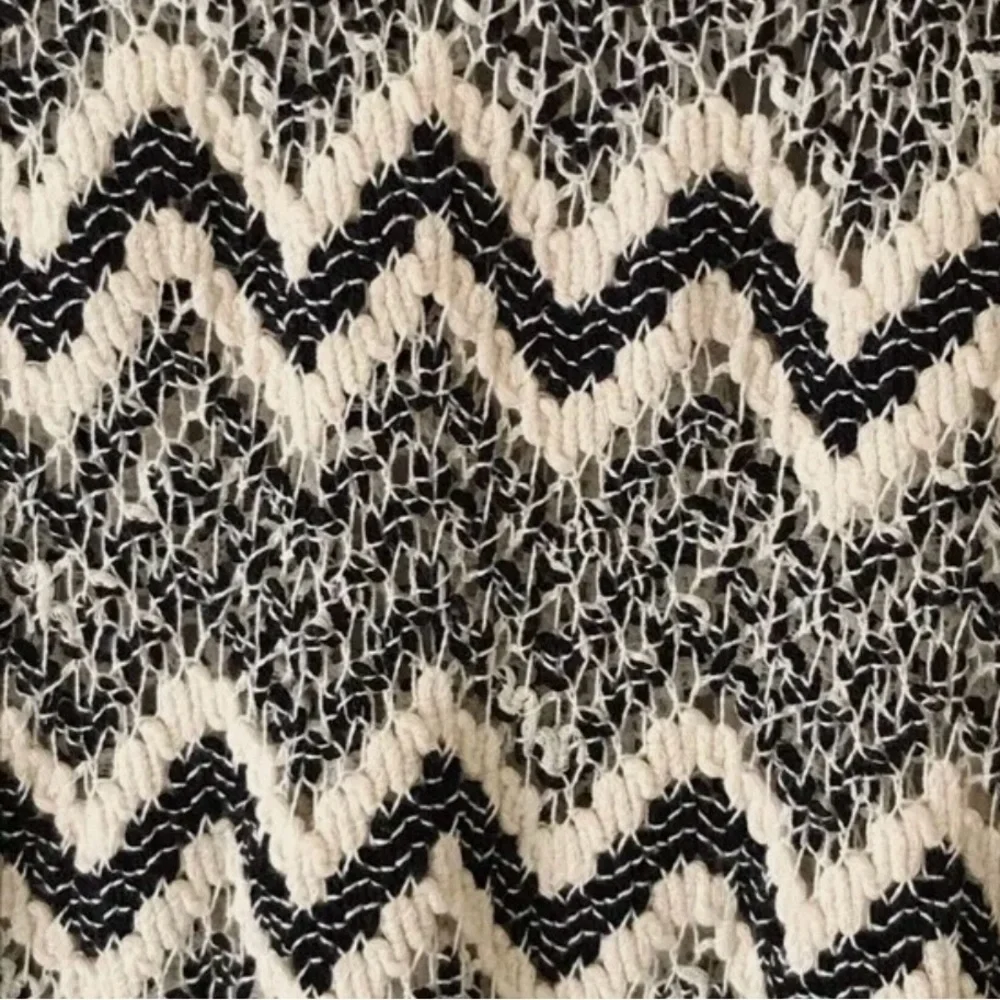 Zara Long Sleeves Chevron Knit Zig Zag Cream and Black Dress-medium - Picture 5 of 8